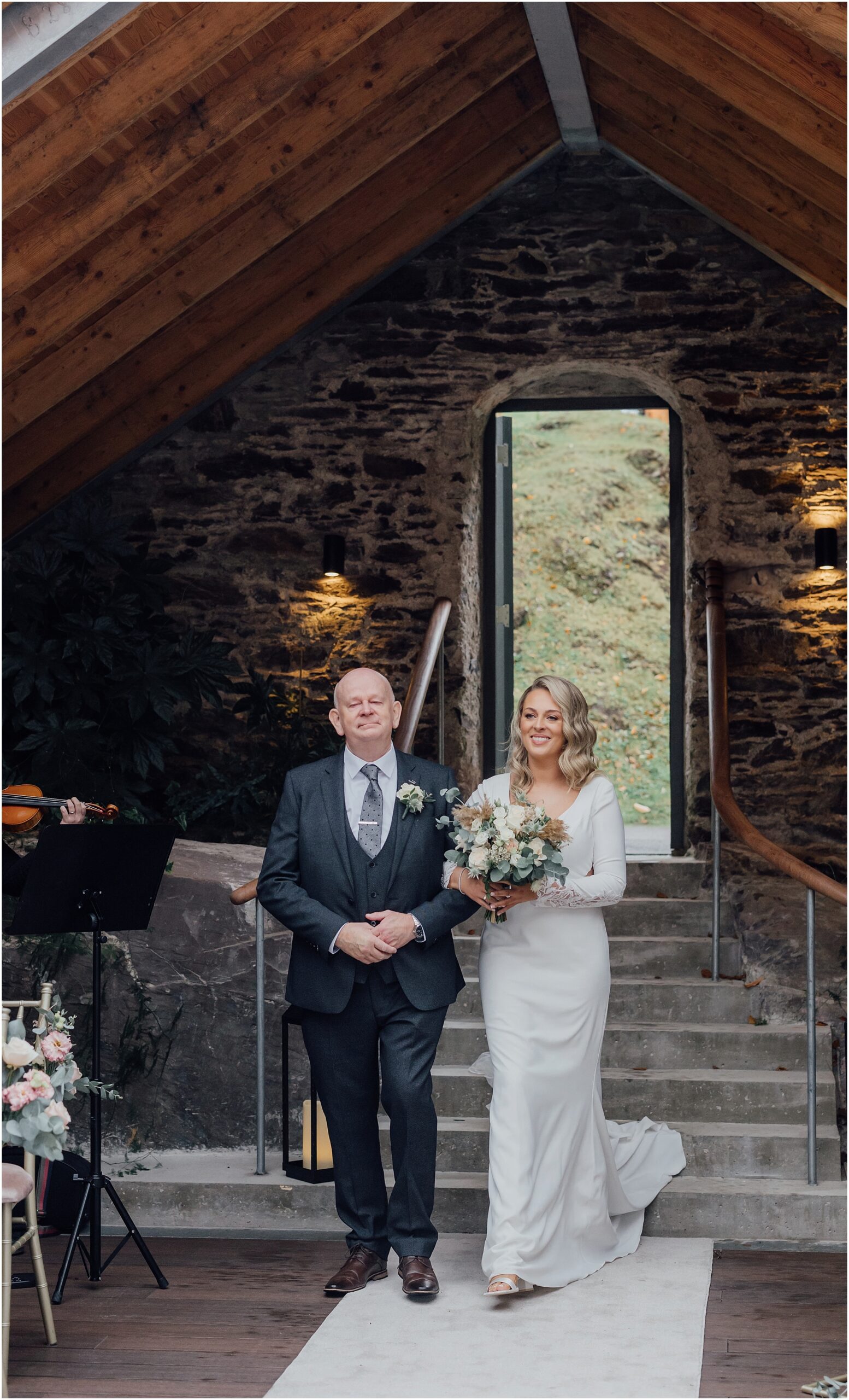 brides-soft-waves-hair-style-kerry