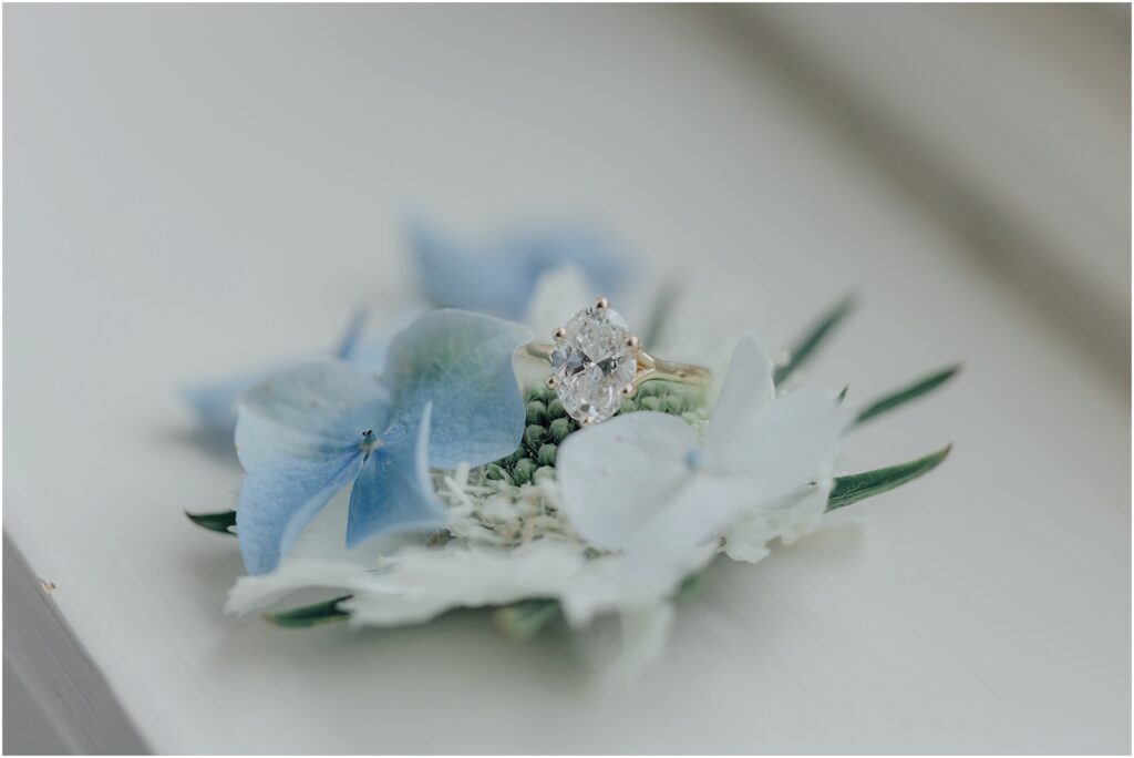 blue-and-white-wedding-flowers-cork